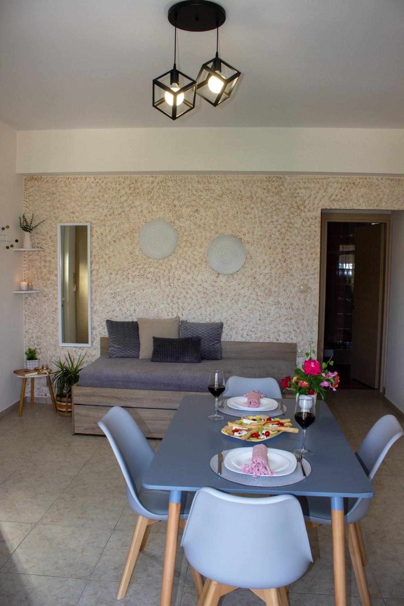 Maistro Suites With Pool, Matala Exterior photo